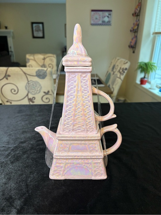 Other - Iridescent Pink Eiffel Tower Teapot Set